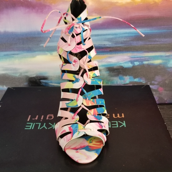 🆕️ Kylie & Kendall Madden Girl Multucolor Sandals - Picture 4 of 7